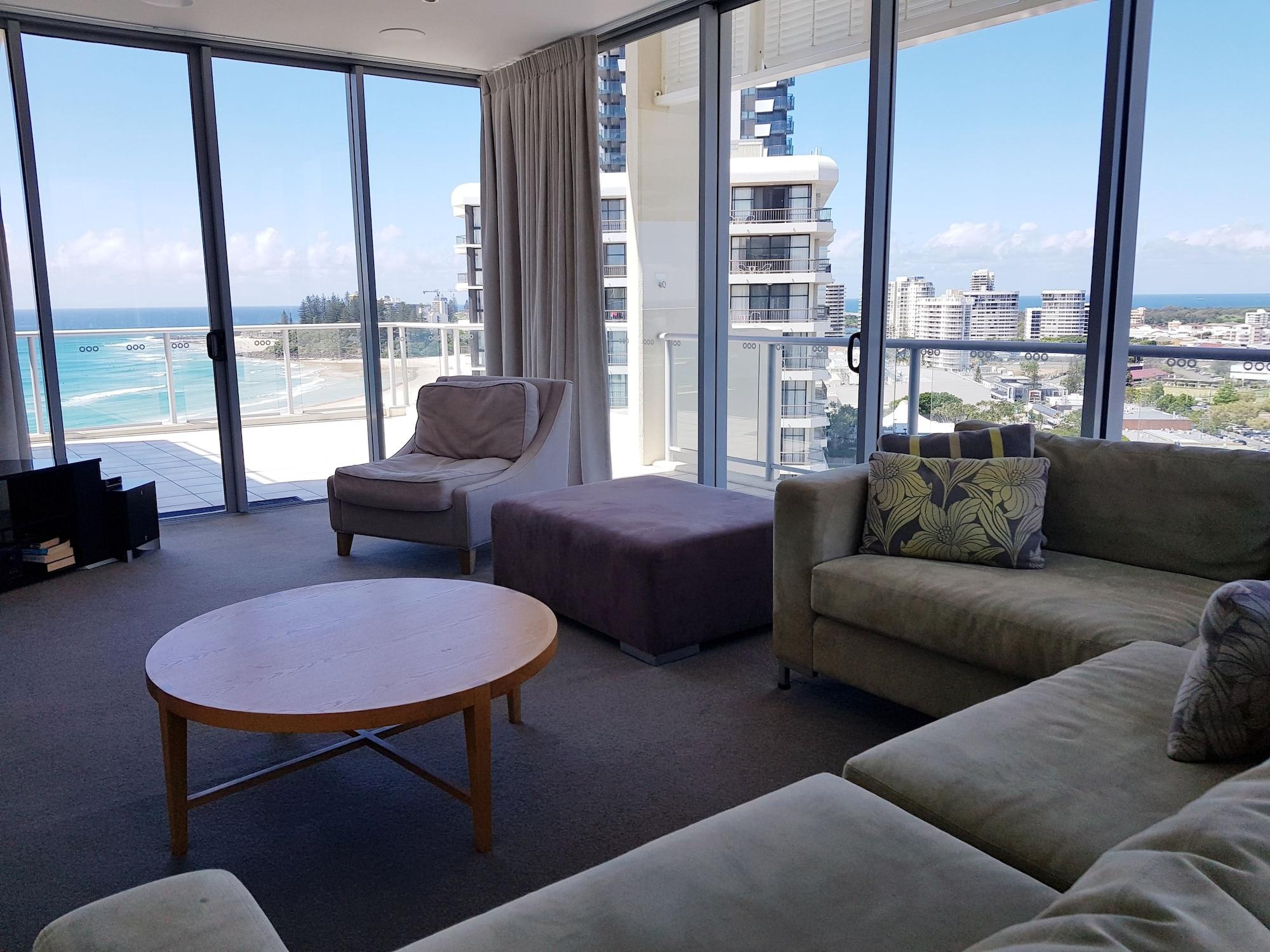 Blue C Aparthotel 4*